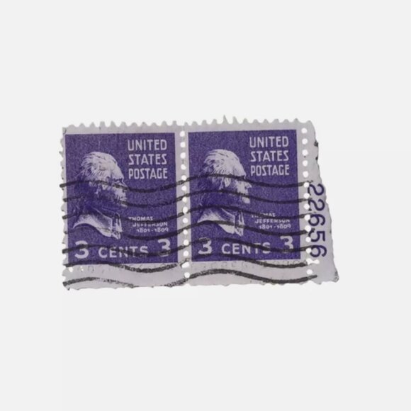2 VINTAGE ~ United States Postage Stamp ~ THOMAS JEFFERSON Purple 3 cents Stamps - Picture 1 of 5